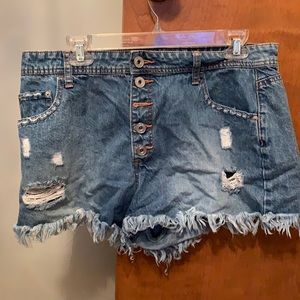 Rue 21 size 14 women’s jean shorts